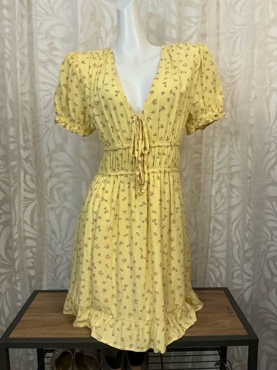 one clothing Dresses & Skirts - one clothing Yellow Floral Tie-Front Mini Sun Dress Juniors Large/ Adult Small